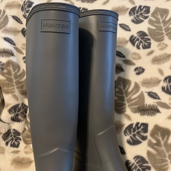 Hunter Refined Creeper Tall Rain Boots in Stratus - Picture 3 of 13